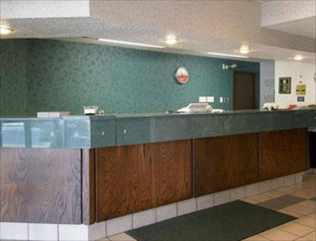珍珠市-杰克逊机场温德姆华美达酒店 珀尔 外观 照片